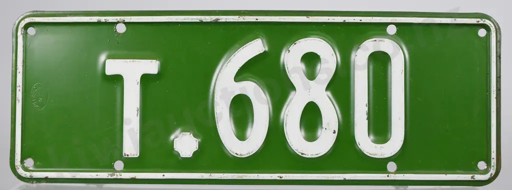 NZ TAXI NUMBER PLATE T-680, 1938-1939 Image 1++