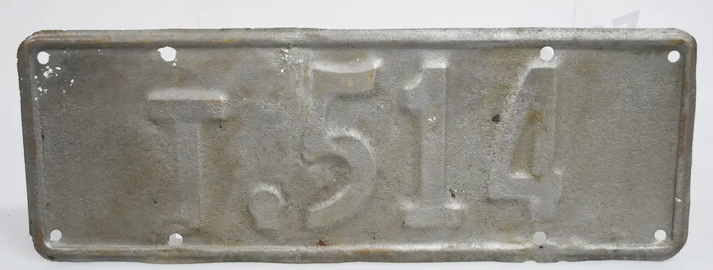 NZ TAXI NUMBER PLATE T-514, 1937-1938 Image 1++