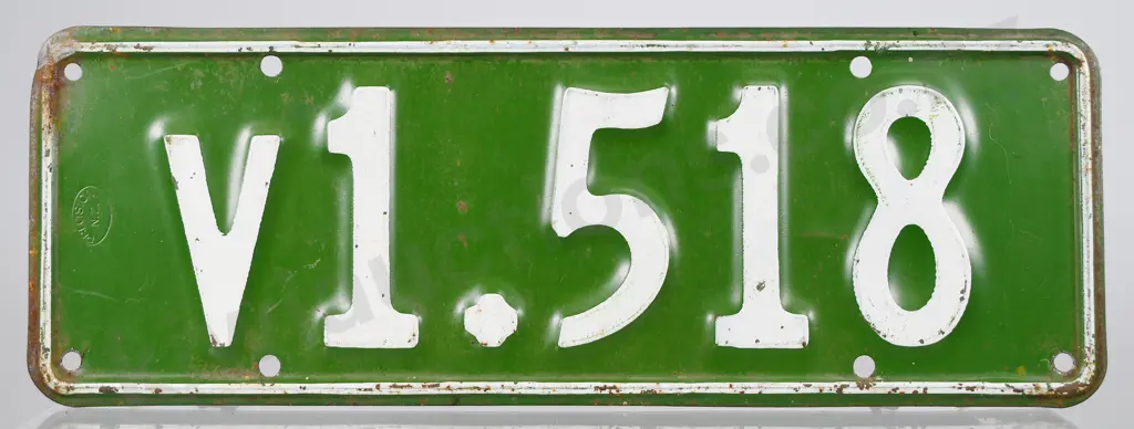 NZ CONTRACT VEHICLE NUMBER PLATE, V1-518, 1938-1939 Image 1++