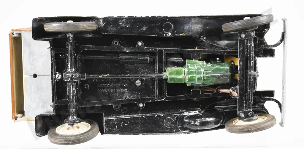 MODEL A TIN CAR Image 1++