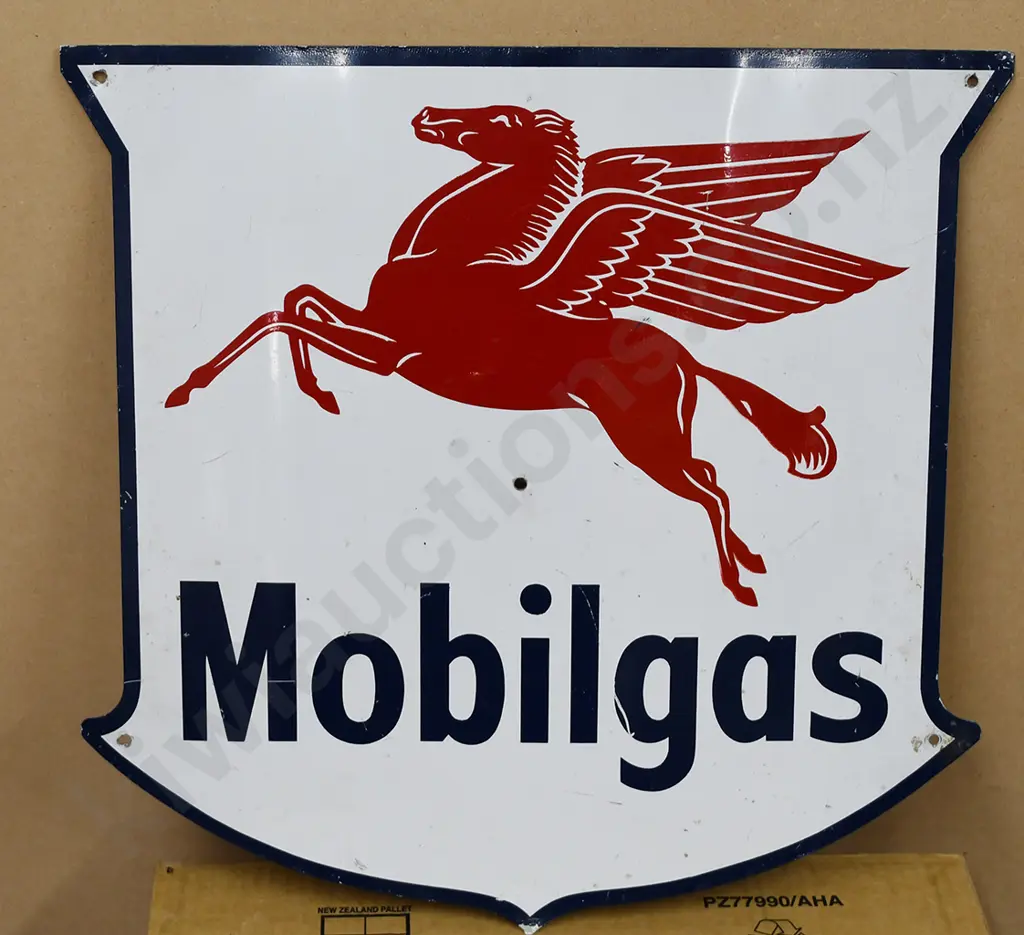MOBIL GAS TIN SIGN Image 1++