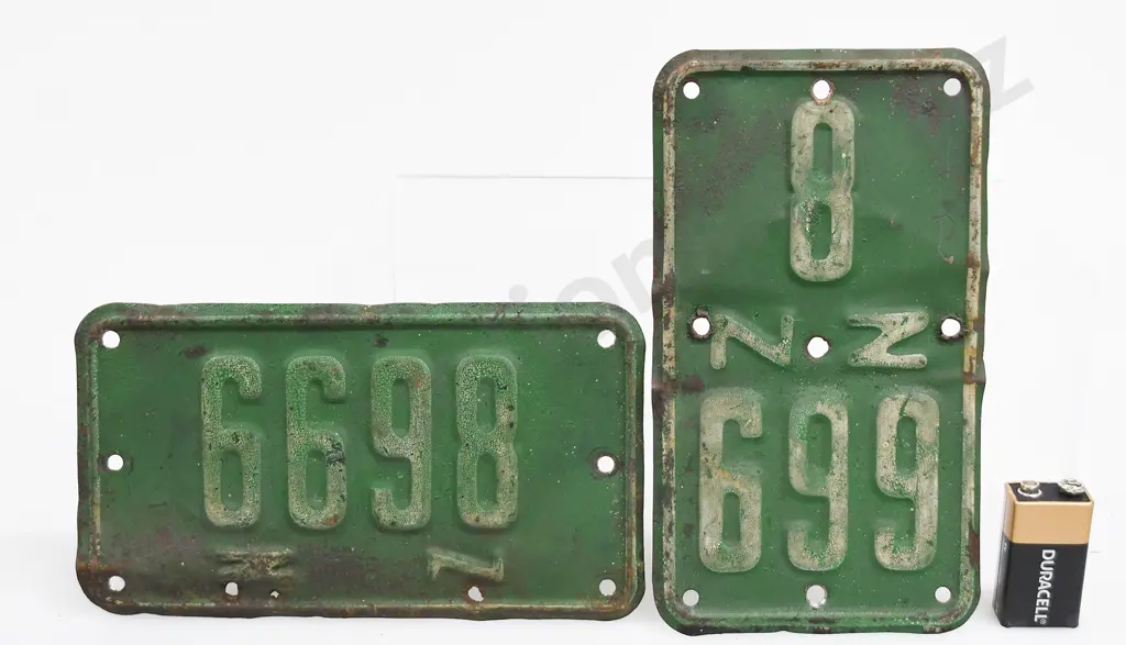 NZ MOTORCYCLE NUMBER PLATES, NZ 8699, MOTORCYCLE FIRST ISSUE Image 1++