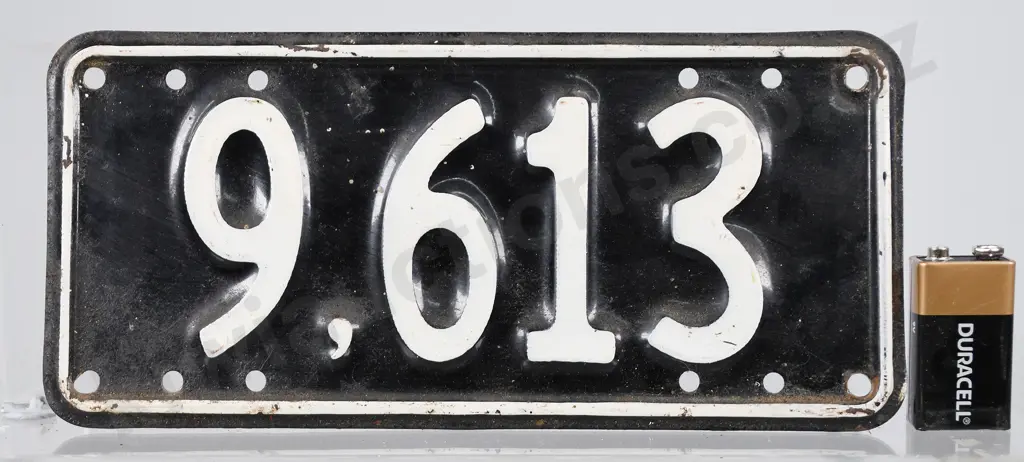 NZ MOTORCYCLE NUMBER PLATES, 9-613, 1951-1956 Image 1++