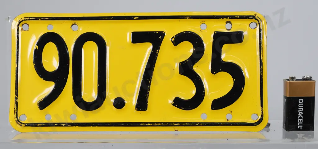 NZ MOTORCYCLE NUMBER PLATES, 90-735, 1961-1965 Image 1++