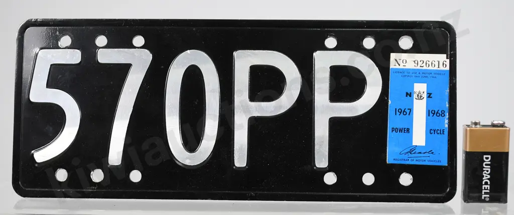 NZ MOTORCYCLE POWER CYCLE NUMBER PLATE, 570PP, 1967-1968 Image 1++
