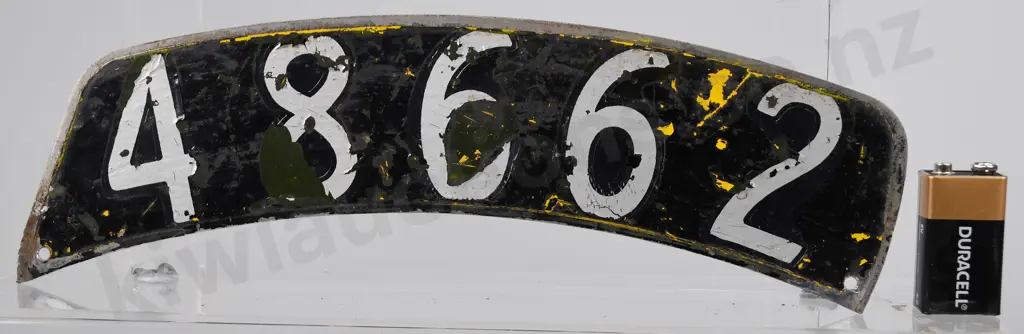 NZ FRONT MOTORCYCLE NUMBER PLATE, 48662, 1939-1940 Image 1++