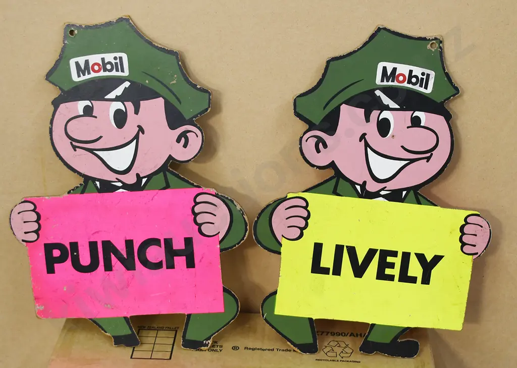 MOBIL LIVELY, PUNCH HARDBOARD SIGNS Image 1++