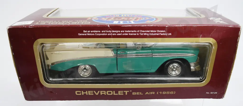 CHEVROLET BEL AIR (1956) 1:18 DIE CAST BOXED MODEL CAR Image 1++