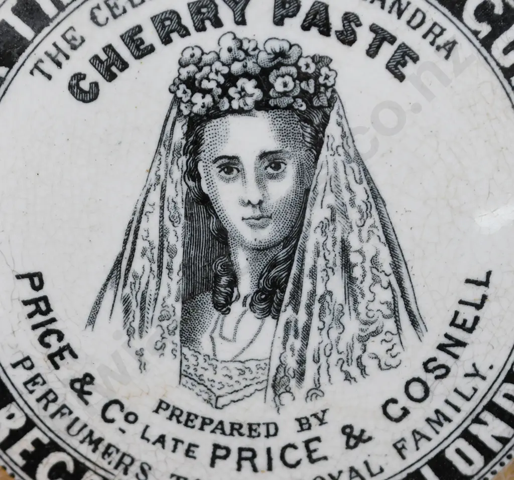PRICE & CO ALEXANDRA CHERRY TOOTH PASTE POT LID Image 1++