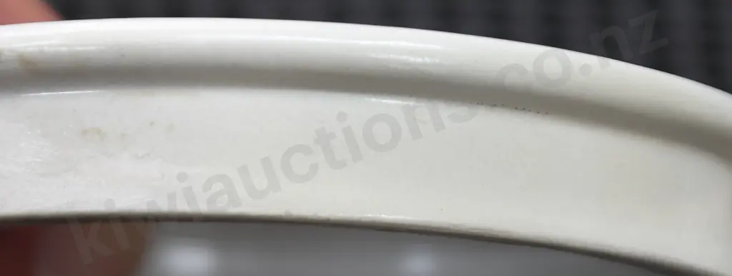ASSORTED ENGLISH POT LIDS AND BASES Image 1++
