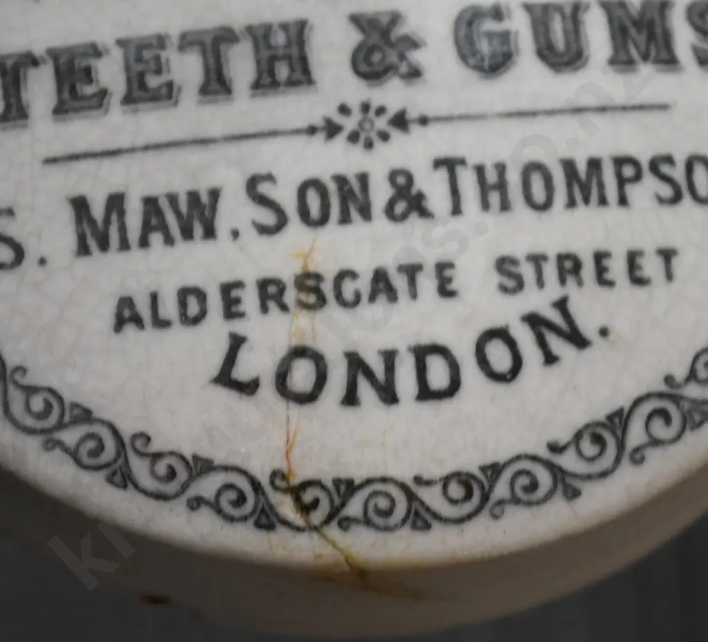 ASSORTED ENGLISH POT LIDS AND BASES Image 1++