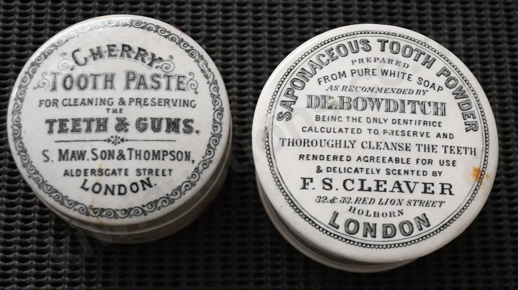 ASSORTED ENGLISH POT LIDS AND BASES Image 1++