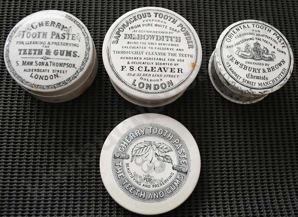 ASSORTED ENGLISH POT LIDS AND BASES Image 1++