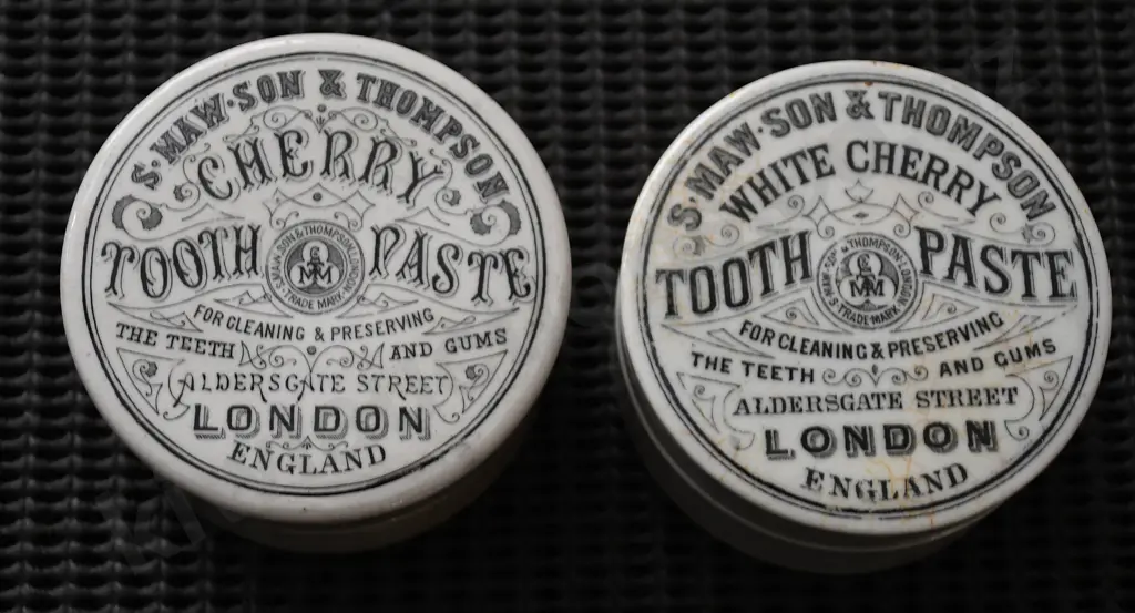 MAW SON & SONS POT LIDS Image 1++