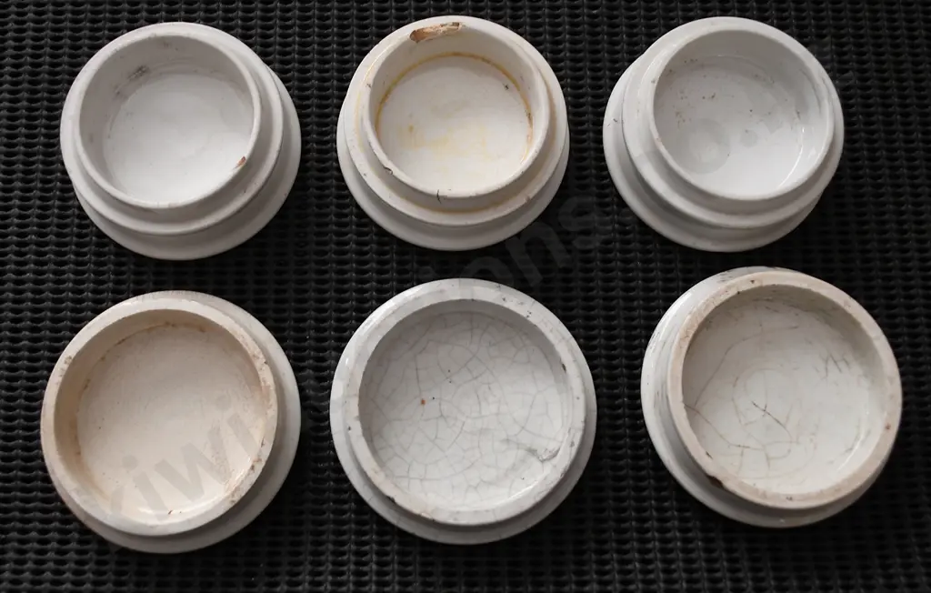GOSNELL CHERRY TOOTH PASTE POT LIDS AND BASES Image 1++