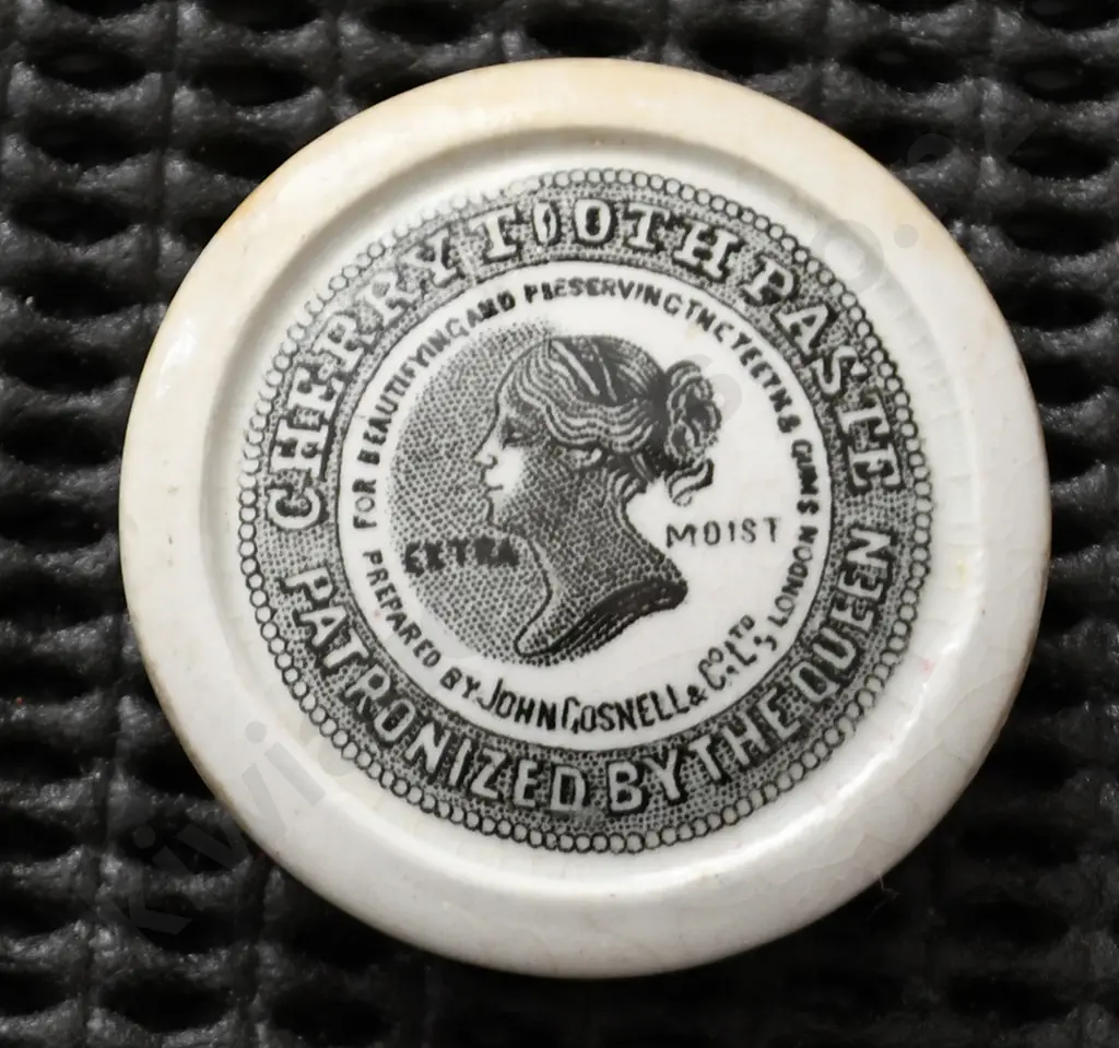 MINIATURE AND STANDARD GOSNELL CHERRY TOOTH PASTE POT LIDS Image 1++