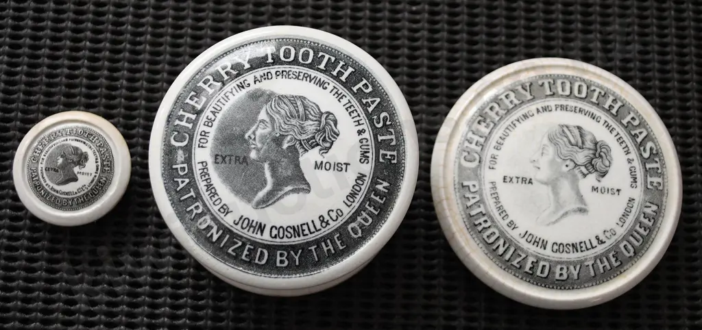 MINIATURE AND STANDARD GOSNELL CHERRY TOOTH PASTE POT LIDS Image 1++