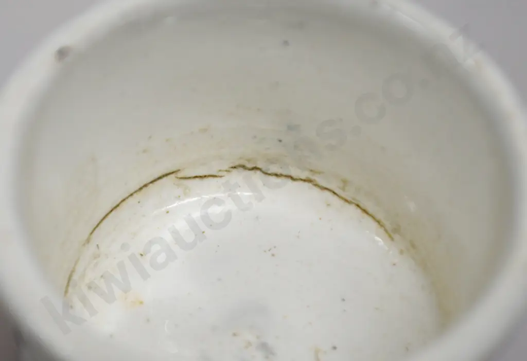 HOLLOWAYS OINTMENT POTS Image 1++