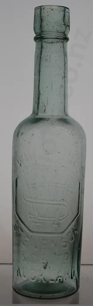 WHITTOME AUCKLAND SAUCE BOTTLE Image 1++