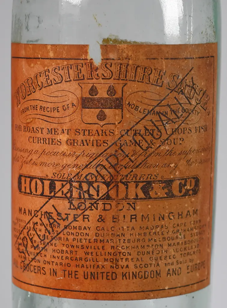 ASSORTED HOUSEHOLD BOTTLES Image 1++