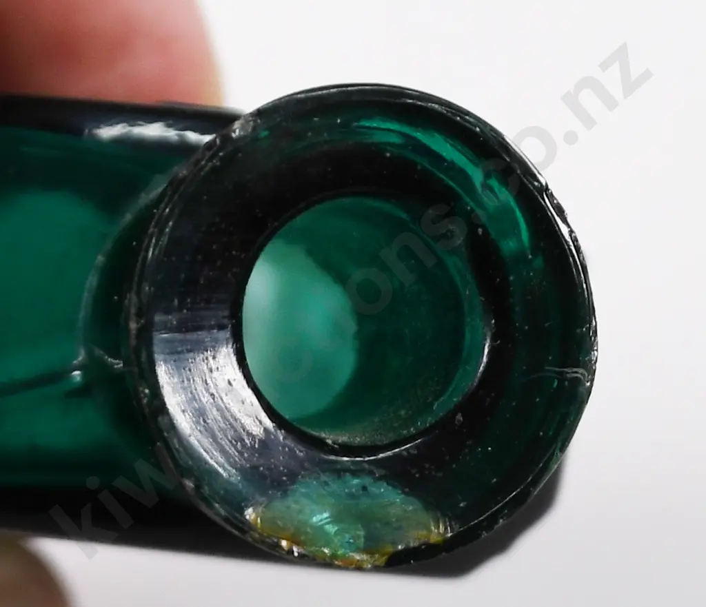 WALLACE CHRISTCHURCH CHEMIST EMERALD GREEN Image 1++