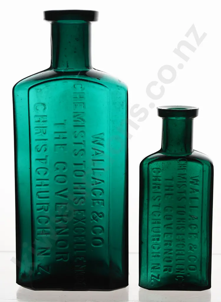 WALLACE CHRISTCHURCH CHEMIST EMERALD GREEN Image 1++
