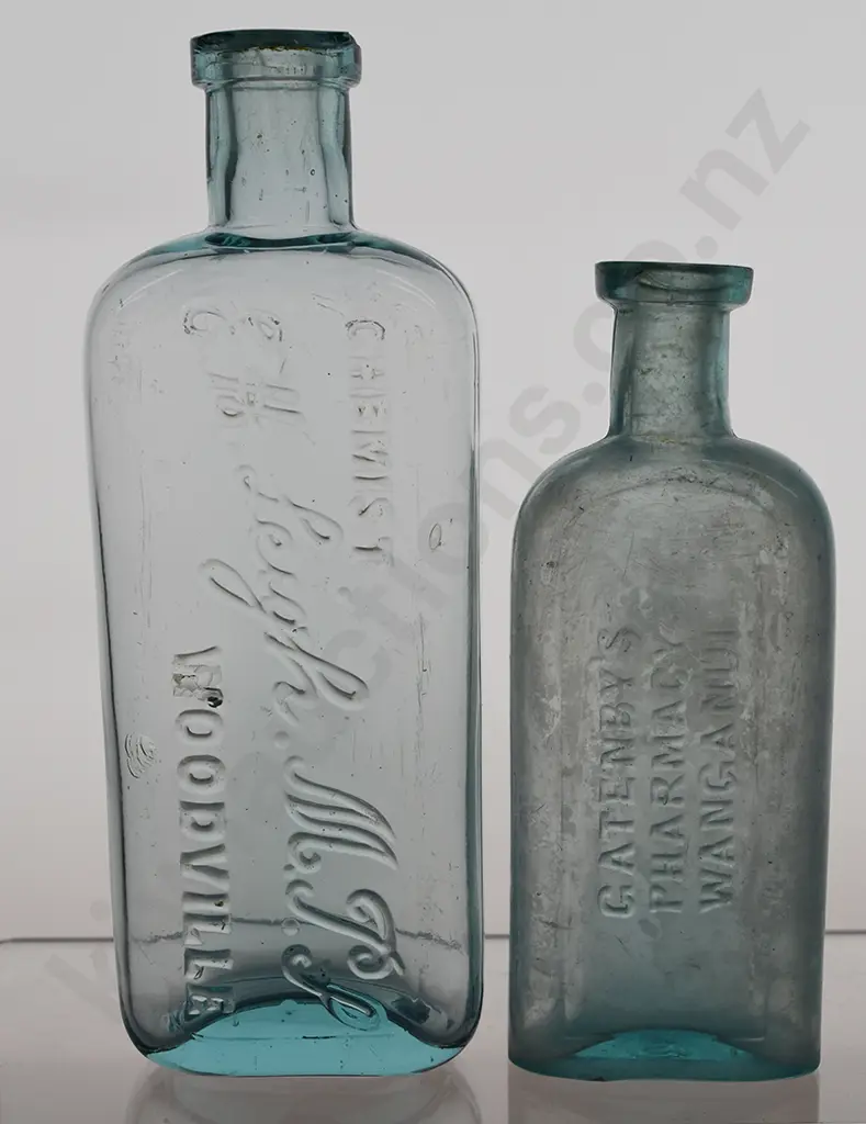 WOODVILLE, WANGANUI, AUCKLAND CHEMIST BOTTLES Image 1++