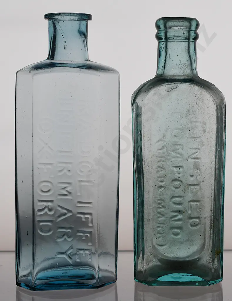 RADCLIFFE INFIRMARY, LINSEED BOTTLES Image 1++