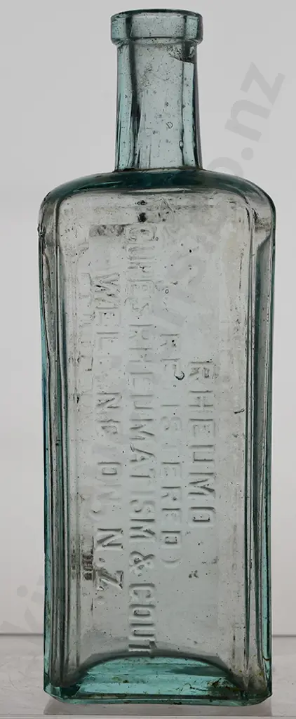 ASSORTED WELLINGTON CHEMISTS AND CURES Image 1++