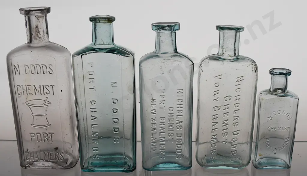 DODDS PORT CHALMERS BOTTLES Image 1++