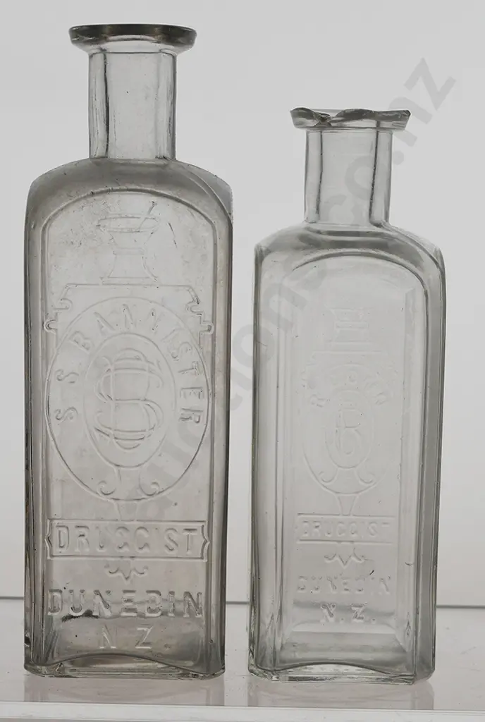 BANNISTER, CONN DUNEDIN CHEMIST BOTTLES Image 1++