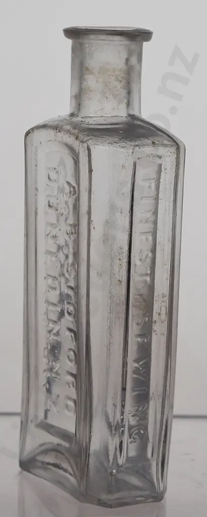 DUNEDIN CURES, SEWING MACHINE BOTTLES Image 1++