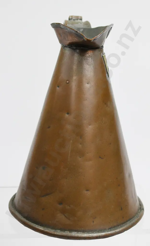 COPPER WEIGHTS AND MEASURES JUG, ONE PINT Image 1++