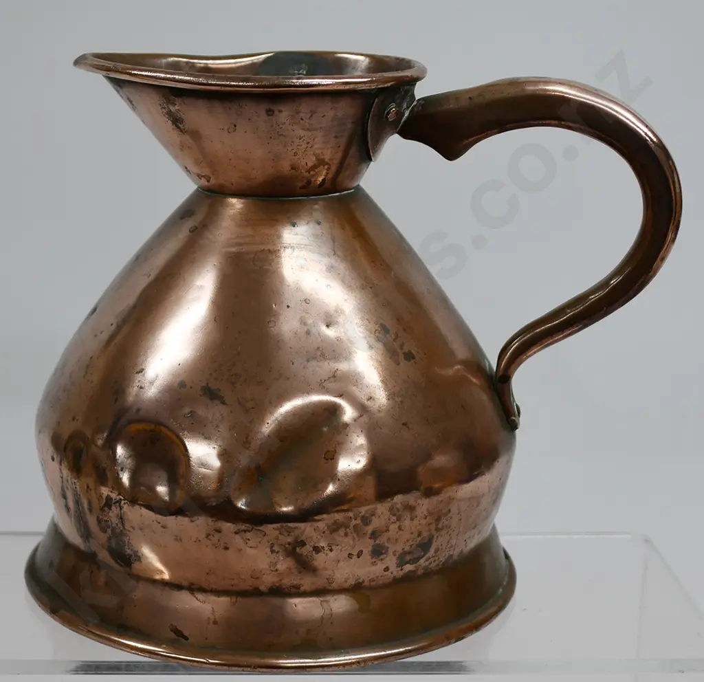 COPPER WEIGHTS AND MEASURES JUG, QUART Image 1++