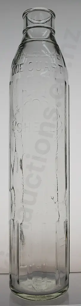 SHELL PINT AND QUART OIL BOTTLES Image 1++