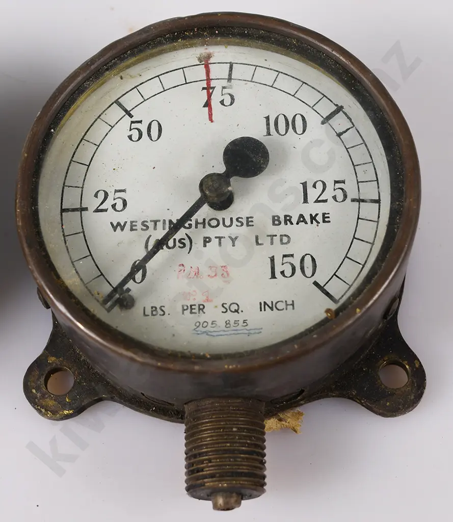 VINTAGE PRESSURE GAUGES Image 1++