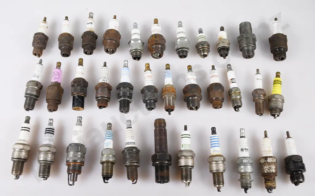 ASSORTED BRANDED SPARK PLUGS Image 1++