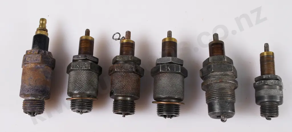 KLG MICA BRANDED SPARK PLUGS 1920-1936 Image 1++