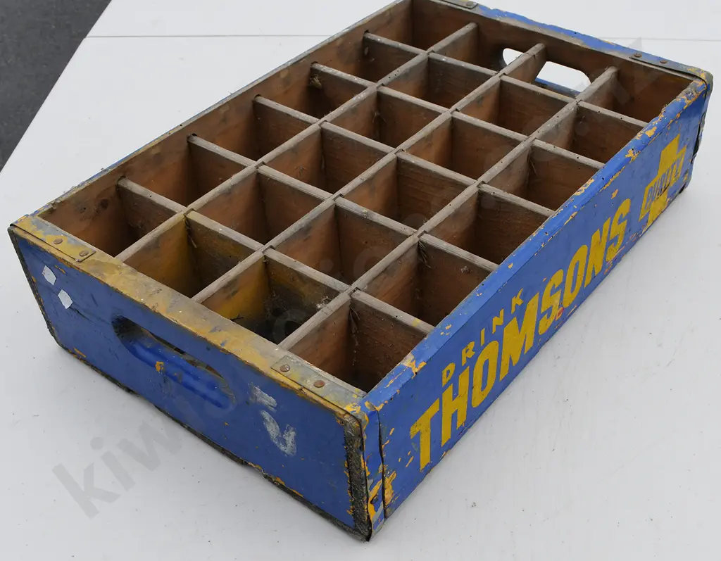 THOMSONS DUNEDIN BOTTLE CRATE Image 1++