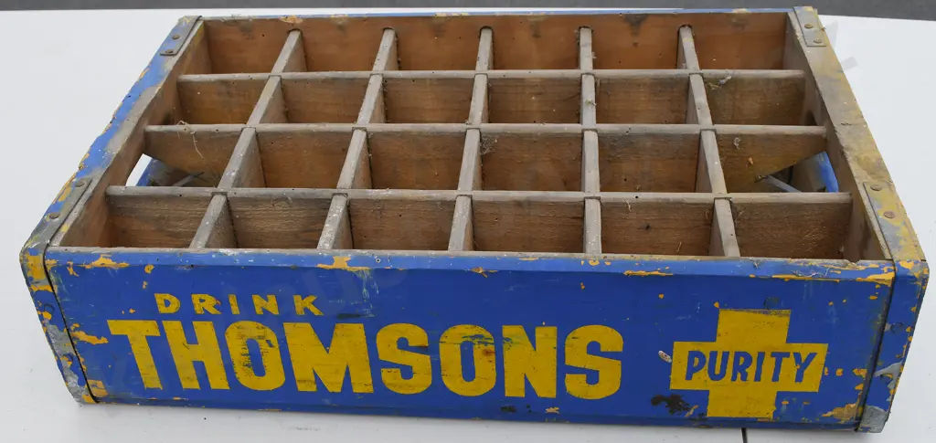 THOMSONS DUNEDIN BOTTLE CRATE Image 1++