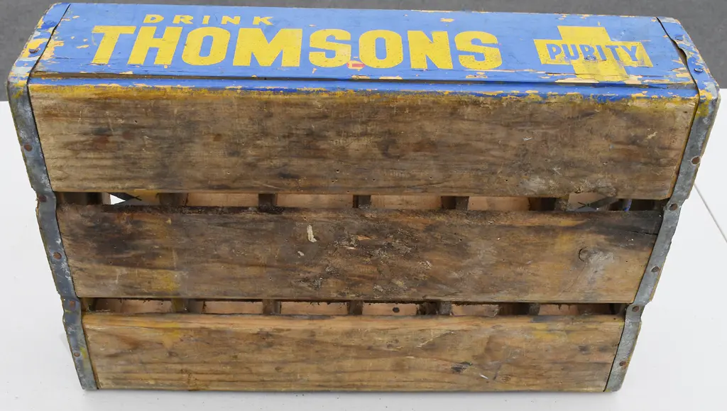 THOMSONS DUNEDIN BOTTLE CRATE Image 1++