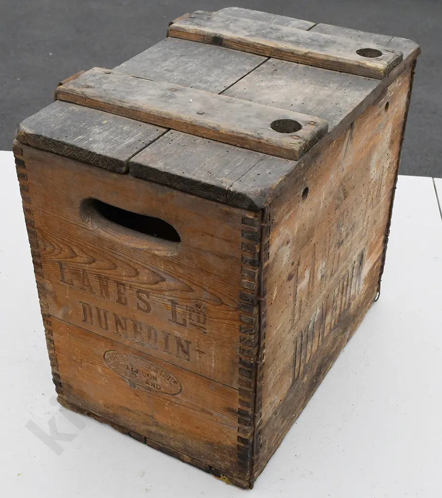 LANE'S LTD DUNEDIN SODA SYPHON CRATE Image 1++