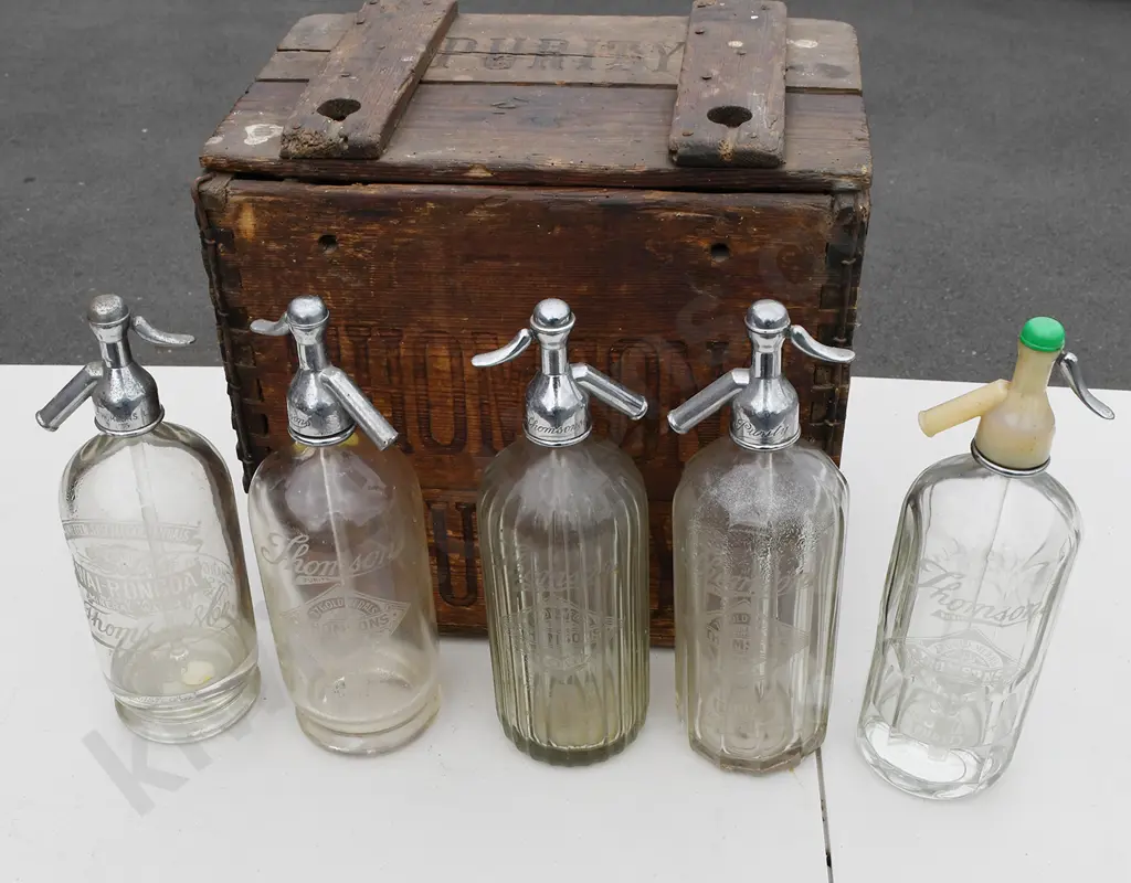 THOMSONS PURITY SODA SYPHON CRATE AND SYPHONS Image 1++