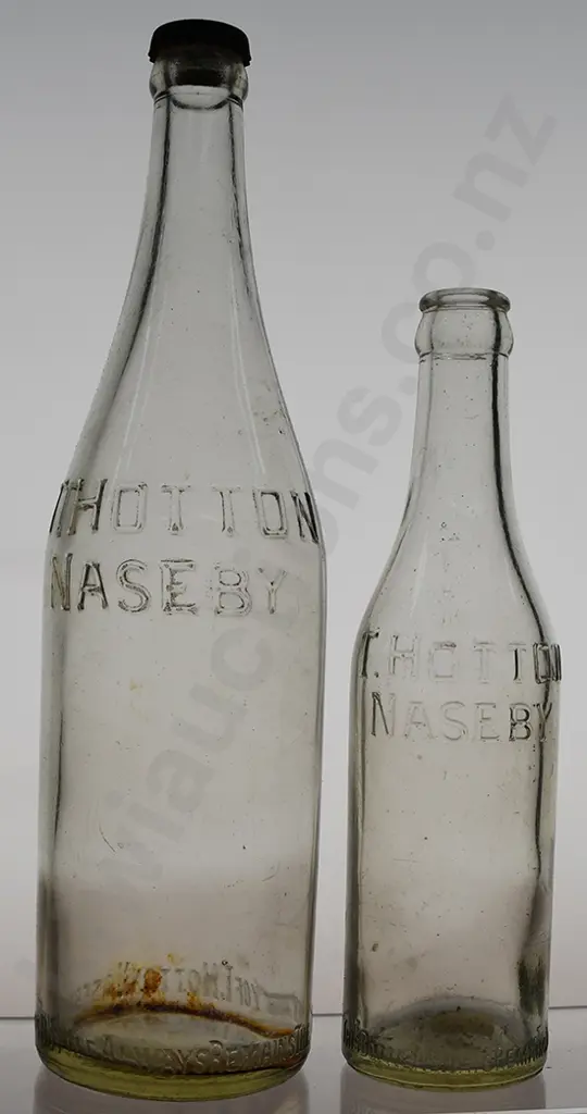HOTTON NASEBY SODA SYPHON CRATE AND CROWN TOPS Image 1++