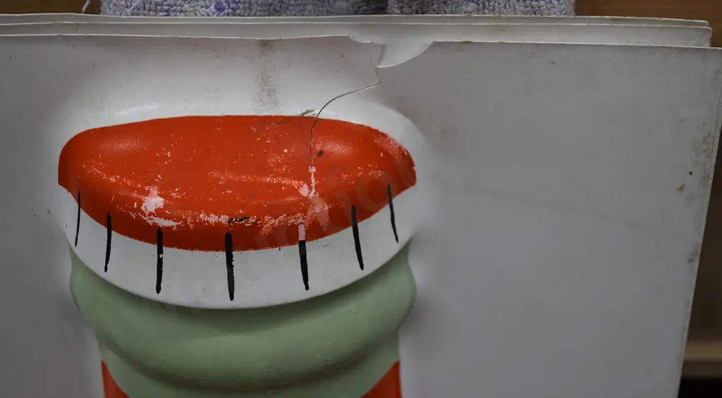 LANES DUNEDIN SOFT DRINK PLASTIC SIGNS Image 1++