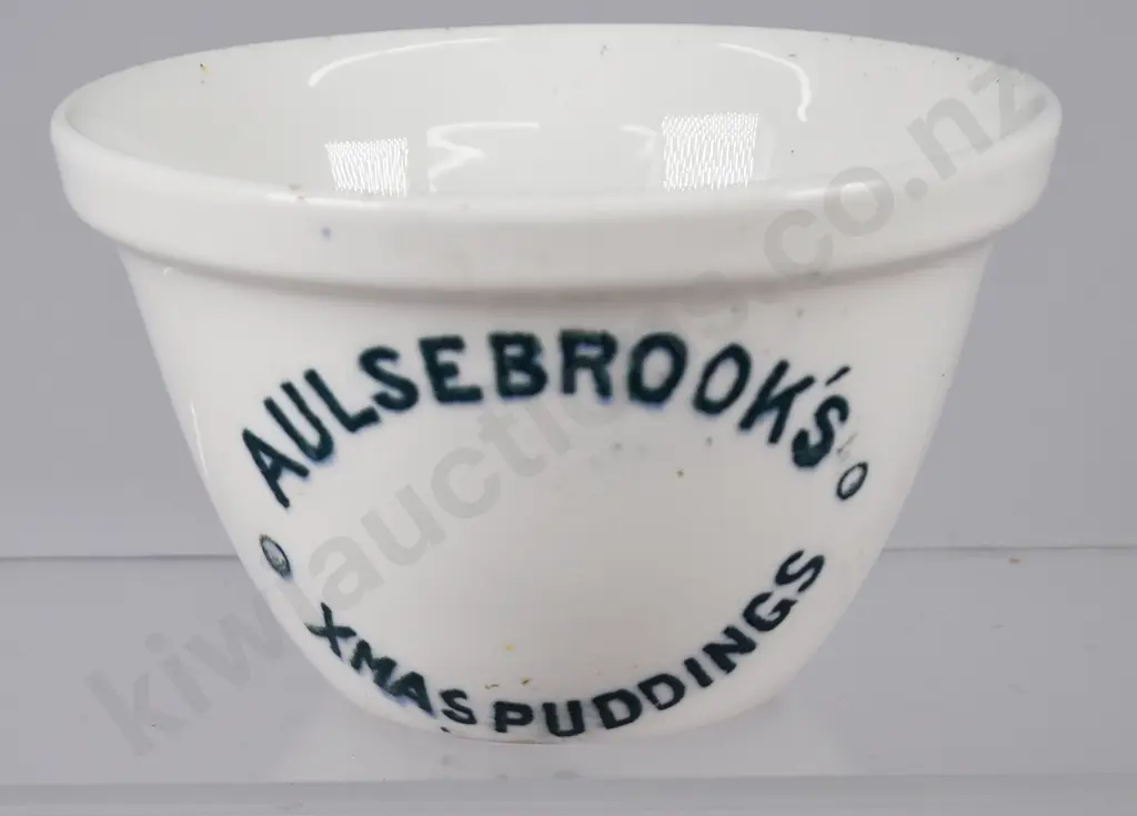 AULSEBROOK'S RUSKS/XMAS PUDDING BOWL SMALL Image 1++