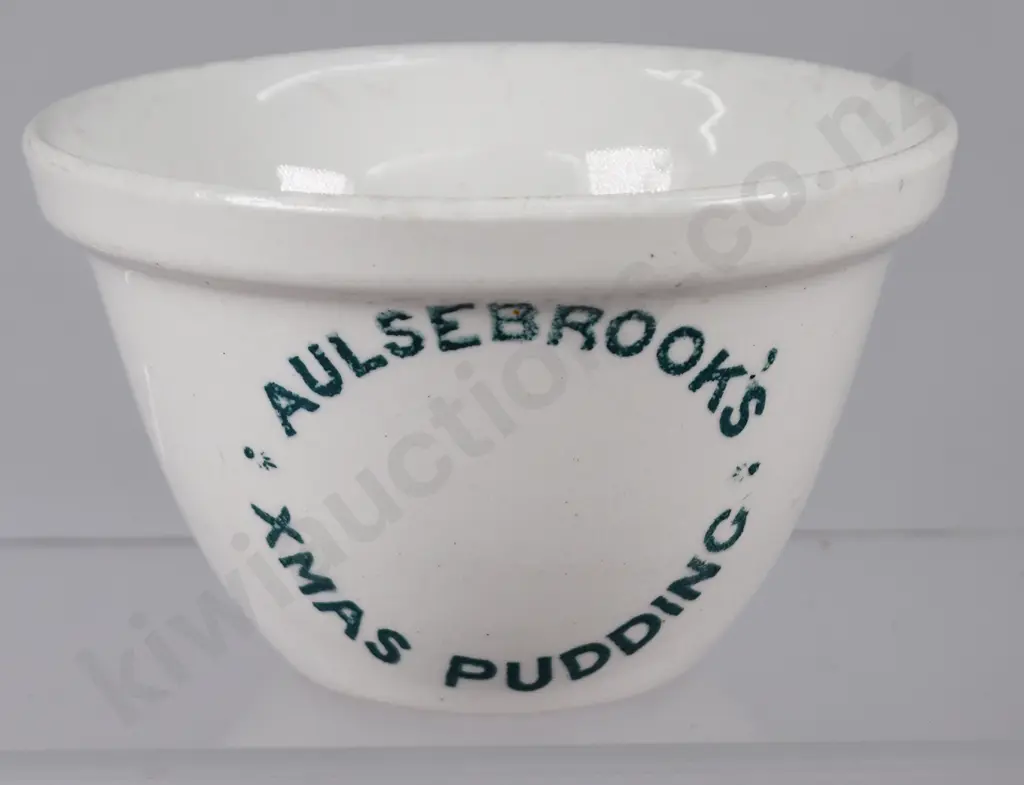 AULSEBROOK'S MILK ARROWROOT/XMAS  PUDDING BOWL SMALL Image 1++