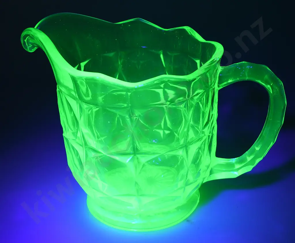 URANIUM GLASS JUG Image 1++