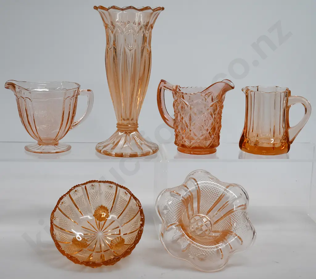 GROUP OF APRICOT DEPRESSION GLASS WARES Image 1++
