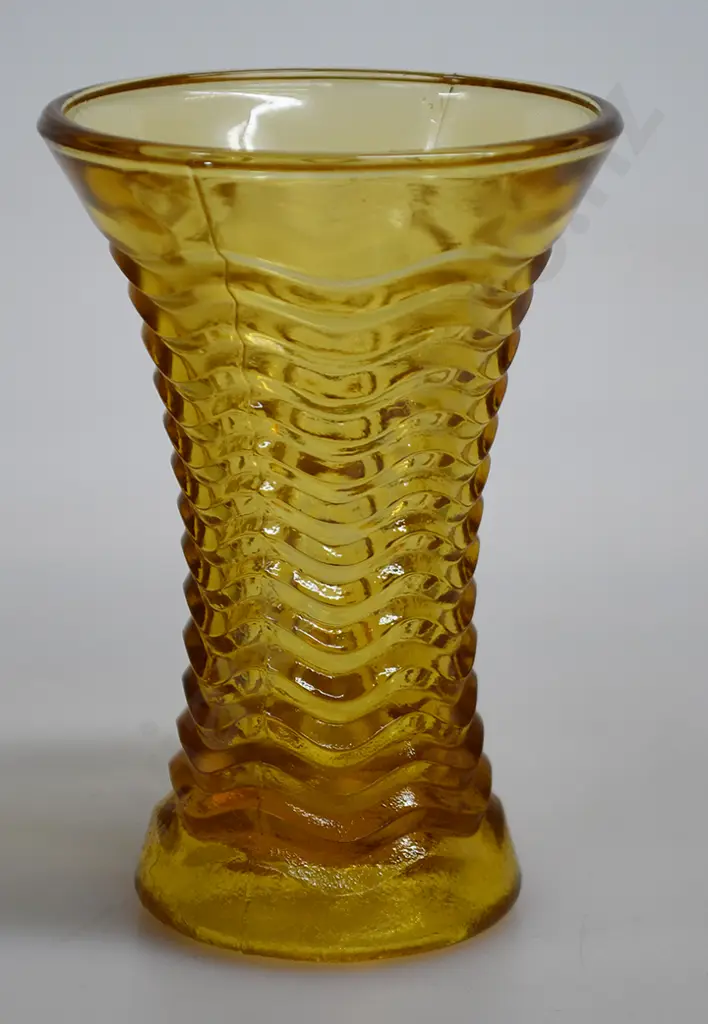GROUP OF AMBER DEPRESSION GLASS WARES Image 1++